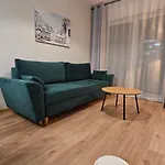 Apartment Iv *